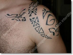 epaule-tattoo-polynesie-lompre